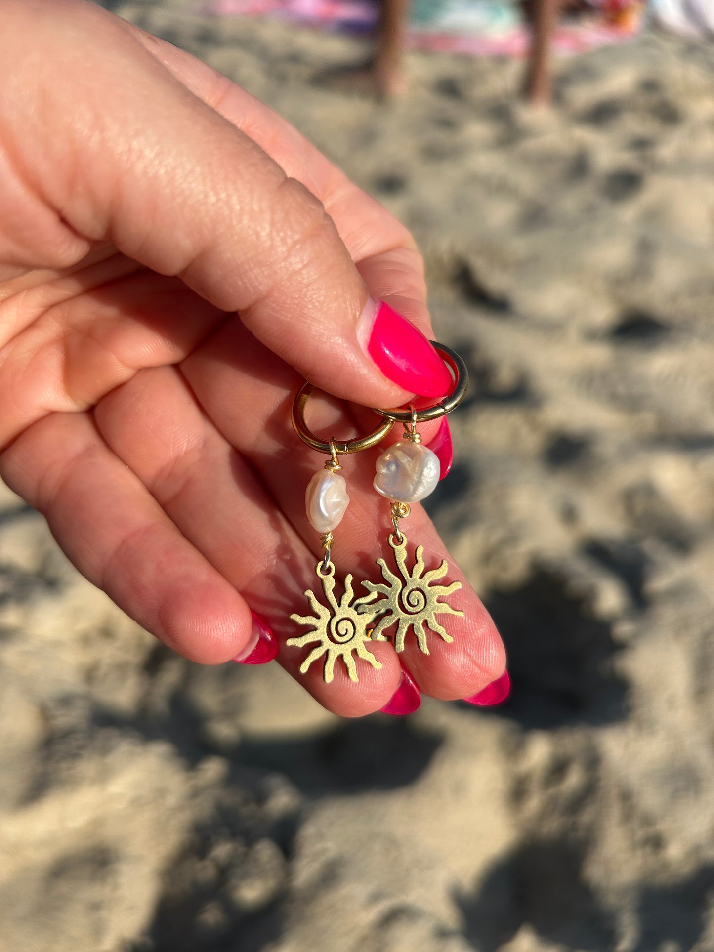 Del Sol Huggies - White Keshi Pearl + Gold Sun