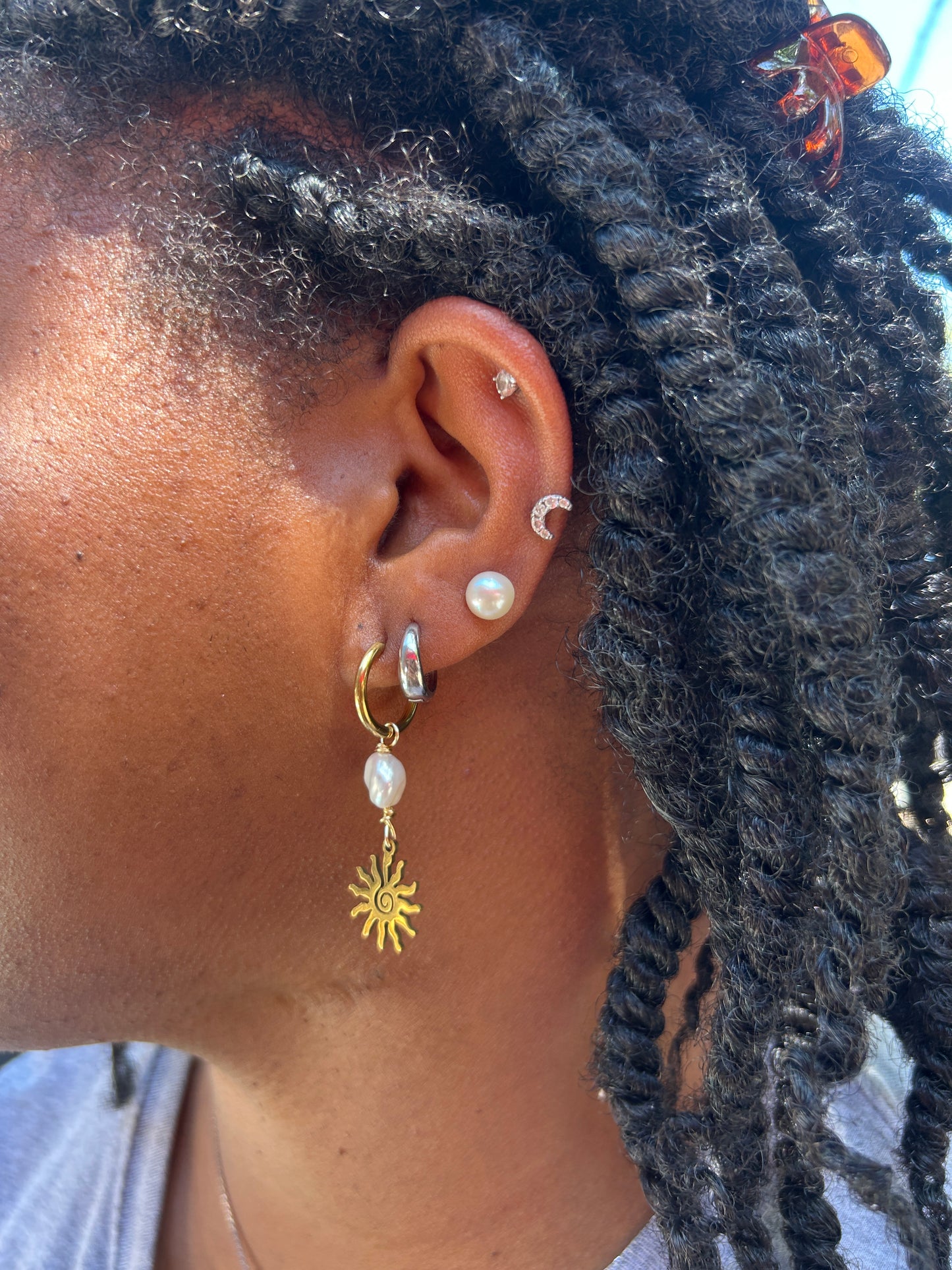 Del Sol Huggies - White Keshi Pearl + Gold Sun