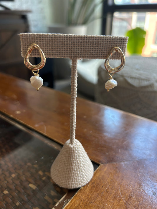 Full Moon - Diamond Shape Studs