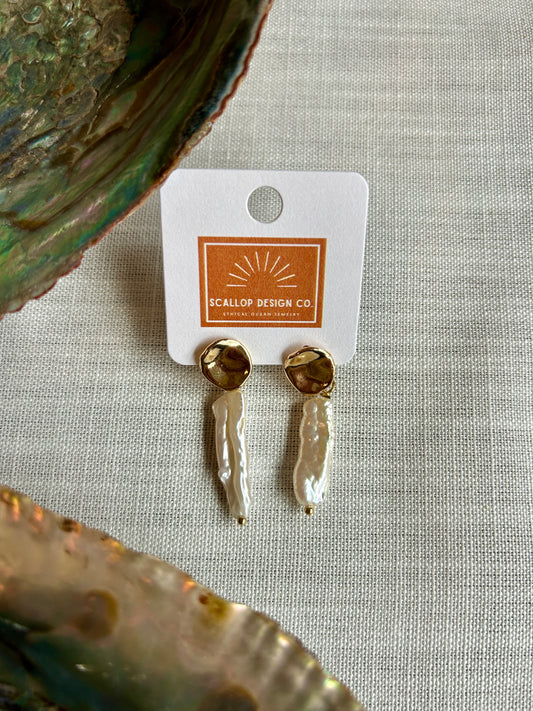 White Biwa Pearl Gold Posts